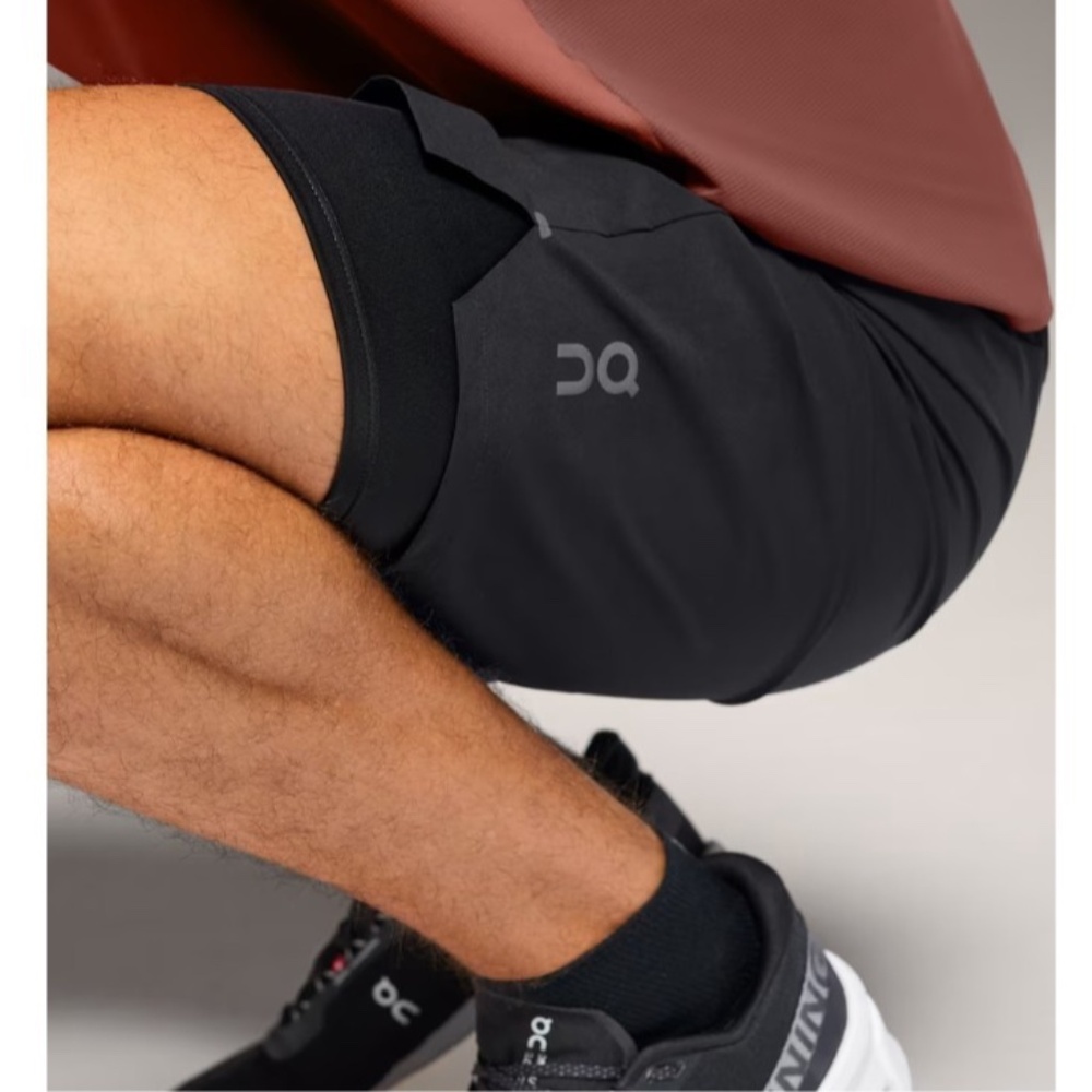 On Cloud Men’s Performance Hybrid 2in1 Running Short Blk M Gym Training Athletic - Picture 9 of 16